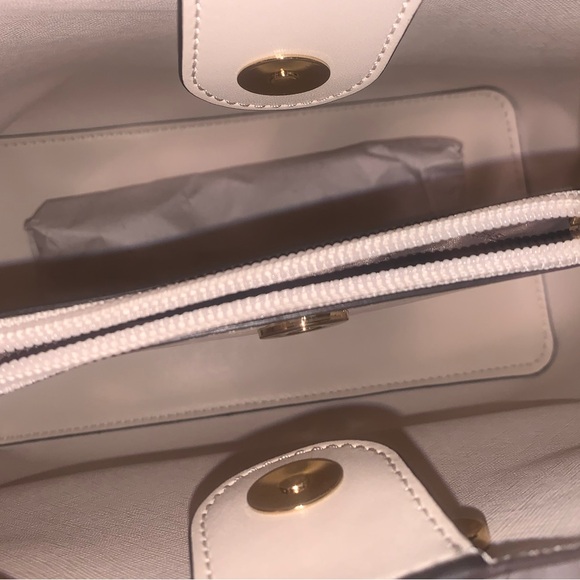 Never used MICHEAL KORS!!🤍 - Picture 5 of 8